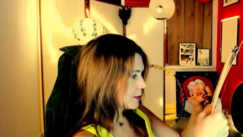 nicolehits online show from March 2026 02:21:02 PM