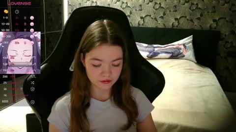 NicoleMeew online show from December 2024 07:15:02 PM