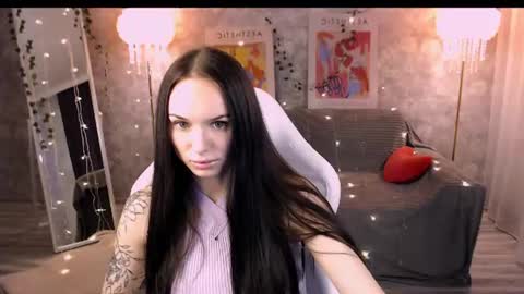Nicole online show from June 2026 04:09:02 PM