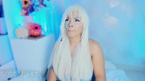 Andrea give it a thumbs up please its important  online show from October 2025 04:57:01 PM