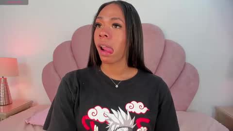 NICOLE online show from January 2025 01:07:01 PM