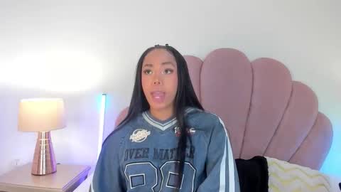 NICOLE online show from December 2025 12:45:02 PM