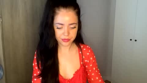 Nicole online show from March 2026 05:27:02 PM