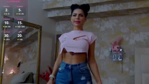 NicoleSmyth online show from November 2025 09:03:01 PM