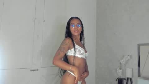 Nicol  online show from May 2026 03:13:01 AM