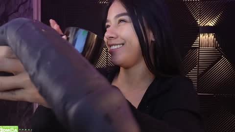 Nicoll  Independent model online show from December 2024 10:12:02 AM