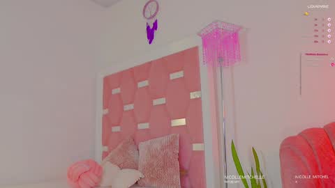 Snapshot of nicolle_mitchelle chatting on February 2025 03:17:02 PM NEW instagram nicollemitchelle online show from February 2025 03:17:02 PM