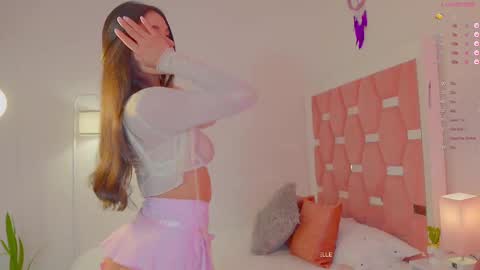 Snapshot of nicolle_mitchelle chatting on March 2025 10:34:02 AM NEW instagram nicollemitchelle online show from March 2025 10:34:02 AM