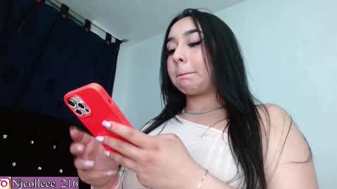 Nicolle online show from February 2025 09:15:01 AM