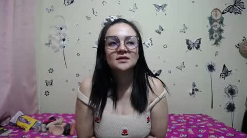 Snapshot of nicolle_sky chatting on August 2026 08:35:01 AM nicolle_sky online show from August 2026 08:35:01 AM