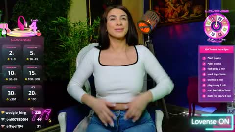 Nicolle online show from February 2026 01:22:01 PM