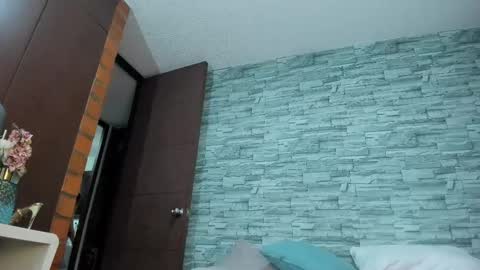 nicollesofia3 online show from February 2025 09:05:01 AM