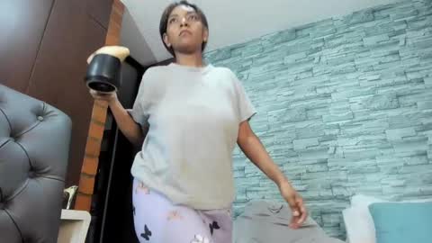 nicollesofia3 online show from March 2025 11:53:01 AM
