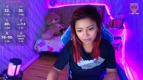 Nicolle Miley online show from September 2025 03:11:01 AM