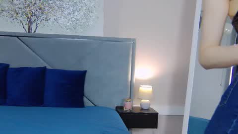 NicolRos online show from December 2025 10:02:01 AM