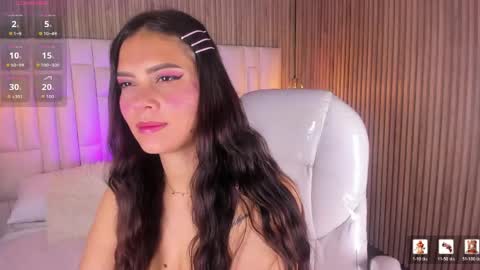 Snapshot of nicolsantoss chatting on May 2026 11:17:01 AM Nicol online show from May 2026 11:17:01 AM