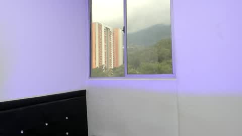 Nicol online show from December 2025 10:16:01 PM