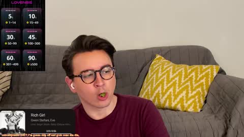 Snapshot of nigelhart chatting on December 2024 02:19:01 AM Nigel Hart online show from December 2024 02:19:01 AM