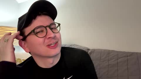 Snapshot of nigelhart chatting on March 2025 01:46:01 AM Nigel Hart online show from March 2025 01:46:01 AM