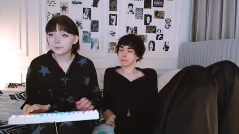 Stan  Angel online show from November 2025 12:47:01 AM