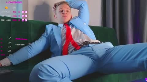 Snapshot of night_wwwolf chatting on January 2025 06:19:02 AM Jameson online show from January 2025 06:19:02 AM