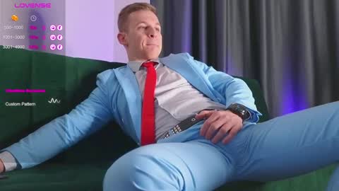 Snapshot of night_wwwolf chatting on January 2025 03:39:01 AM Jameson online show from January 2025 03:39:01 AM