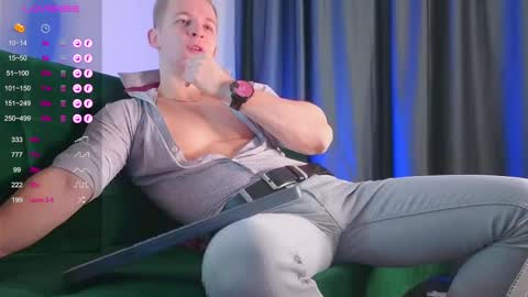 Snapshot of night_wwwolf chatting on February 2025 02:07:01 AM Jameson online show from February 2025 02:07:01 AM