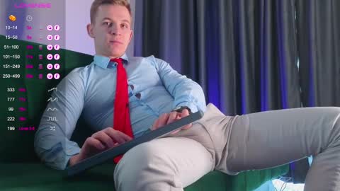 Snapshot of night_wwwolf chatting on February 2025 01:05:01 PM Jameson online show from February 2025 01:05:01 PM