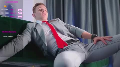 Snapshot of night_wwwolf chatting on February 2025 10:07:02 AM Jameson online show from February 2025 10:07:02 AM