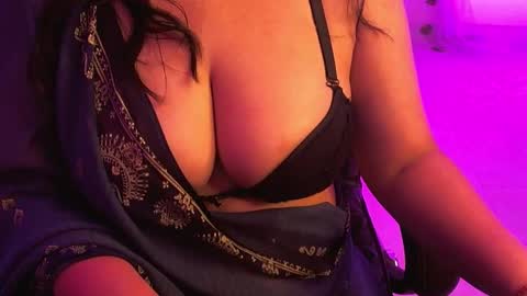 nightqueen107446 online show from October 2025 02:23:02 AM