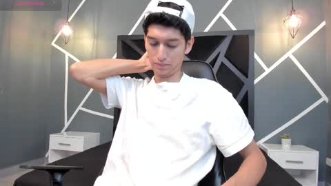 Nick online show from November 2025 05:25:02 PM