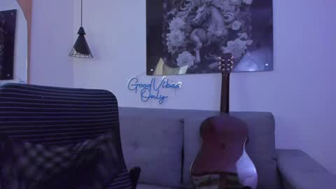 Niick online show from December 2024 03:54:01 AM