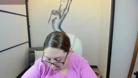 Anni online show from February 2025 09:58:02 PM