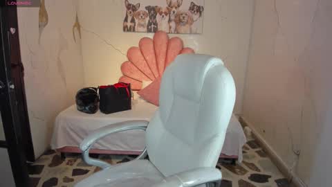 Snapshot of niickyjones chatting on January 2026 12:54:01 PM Anni online show from January 2026 12:54:01 PM