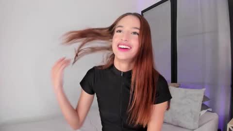 Niicole online show from February 2026 05:47:02 PM