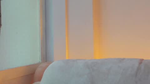 of Nylasweet online show from December 2025 06:06:01 PM