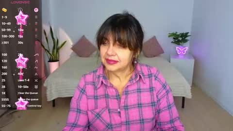 Nika light online show from December 2025 12:25:02 PM