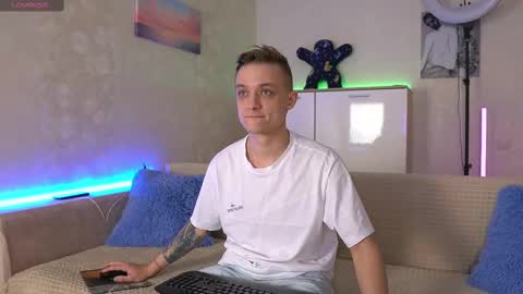 Snapshot of nika_niki chatting on March 2025 07:12:02 PM Nika and Niki online show from March 2025 07:12:02 PM