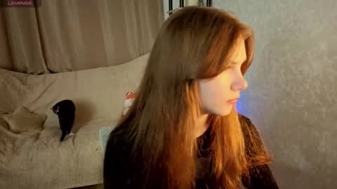 Nika online show from September 2025 06:40:01 PM