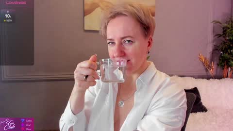 Nika online show from January 2025 08:28:01 AM