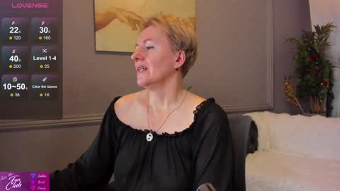 Nika online show from January 2025 11:45:02 AM