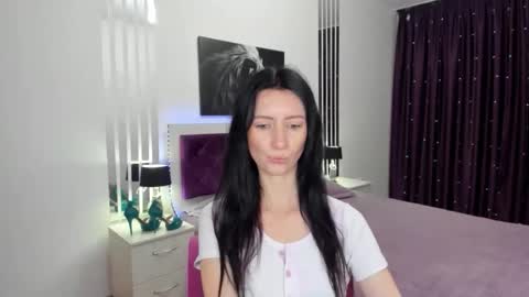 NikaLewis online show from November 2025 04:40:02 AM