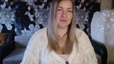 Nika online show from December 2025 05:12:02 AM