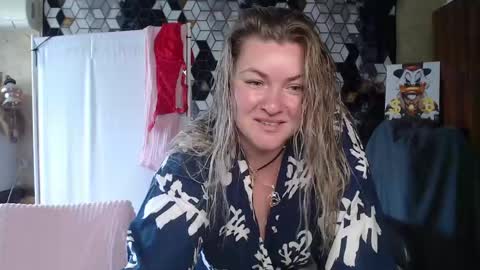 Snapshot of nikaskylink chatting on April 2026 06:29:02 AM Nika online show from April 2026 06:29:02 AM