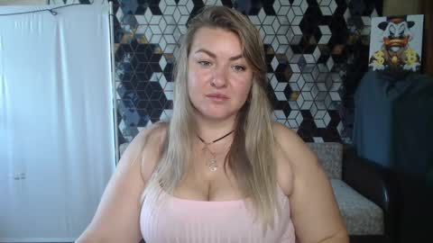 Snapshot of nikaskylink chatting on June 2026 06:20:01 AM Nika online show from June 2026 06:20:01 AM