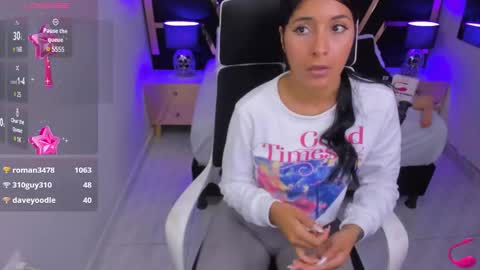 Niki online show from December 2024 05:00:01 PM