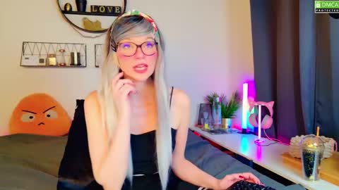 Kitty Chatte online show from February 2025 08:29:01 AM