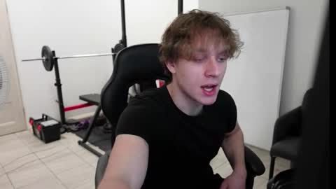 nikki online show from December 2025 02:33:01 PM