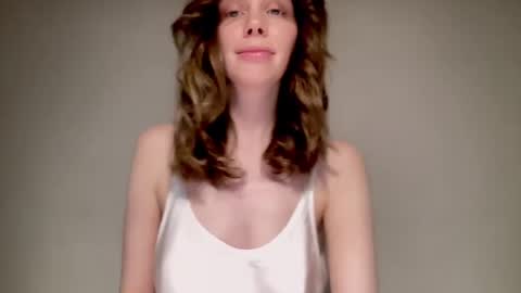 Nikki online show from December 2024 01:22:01 PM