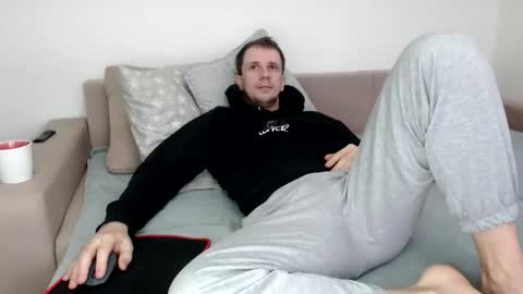 Nick online show from November 2025 08:25:02 AM